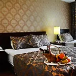 Hotel Club Rose Bay 3*