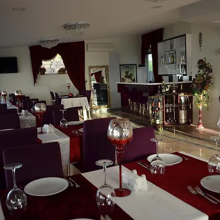 Club Rose Bay 3*