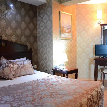 Hotell Club Rose Bay