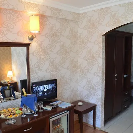 Hotel Club Rose Bay