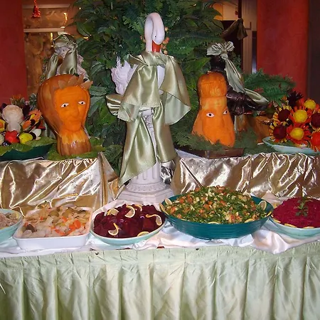 Отель Club Rose Bay