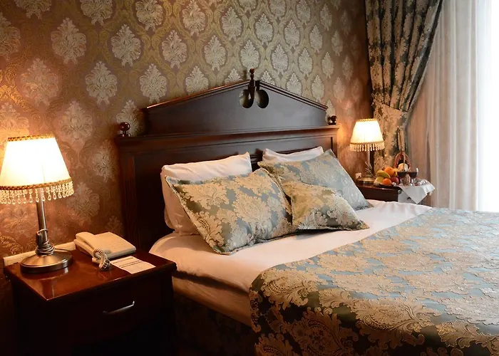 Club Rose Bay Отель 3*