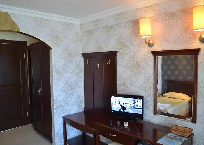 Club Rose Bay Отель Фоча