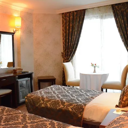 Hotel Club Rose Bay 3*