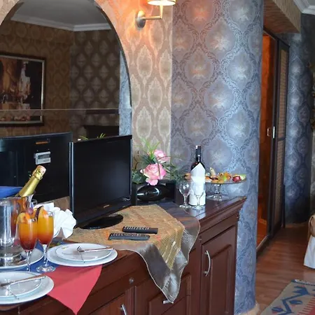 Hotel Club Rose Bay 3*