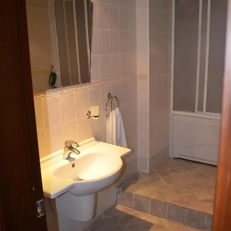 Club Rose Bay Hotel 3*