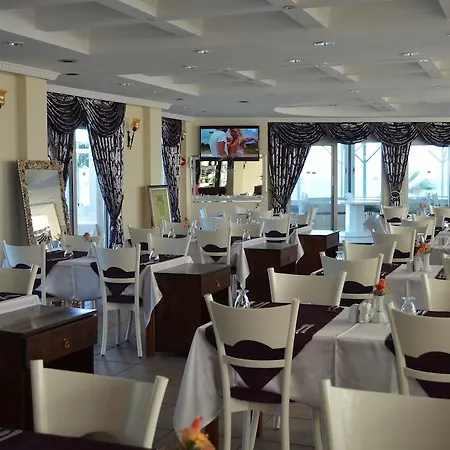 Club Rose Bay Foça