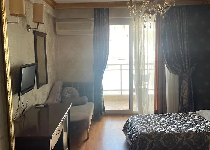 Hotel Club Rose Bay 3*