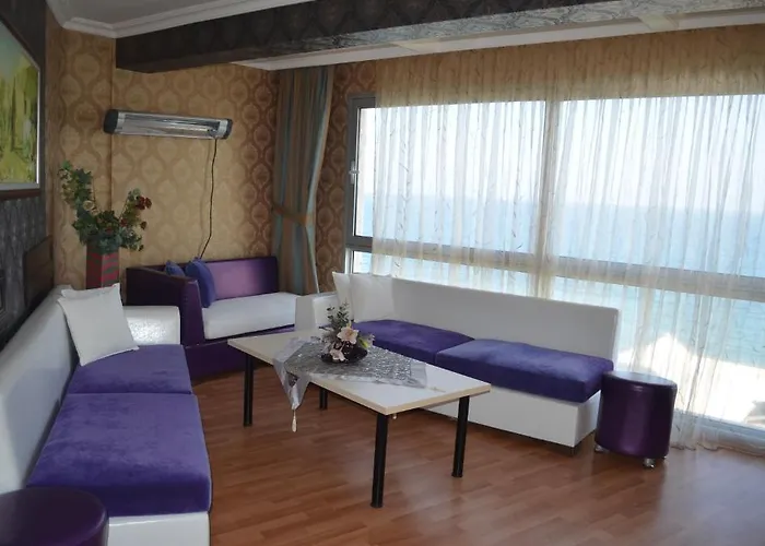 Hotel Club Rose Bay 3*